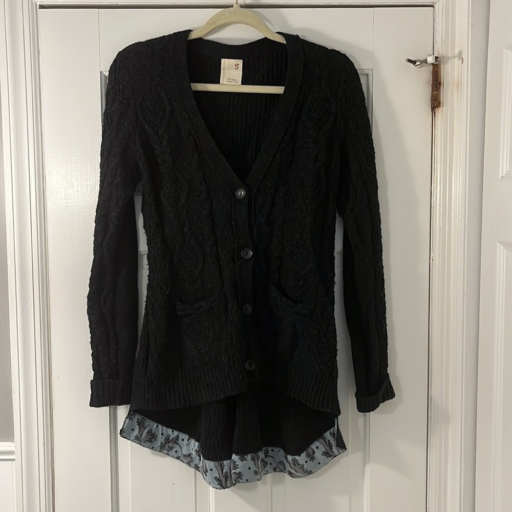 Far Away From Close cardigan size S. E#426